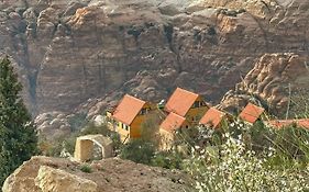 Dana Luxury Huts